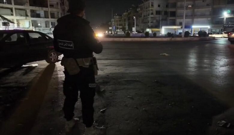 مصدر ينفي نبأ الاتفاق الوشيك بين الحكومة السورية وقسد 1 مصدر ينفي نبأ الاتفاق الوشيك بين الحكومة السورية وقسد