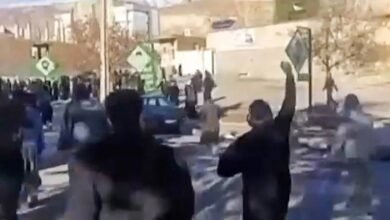إيران تشدد قبضتها لتطويق الاحتجاجات
