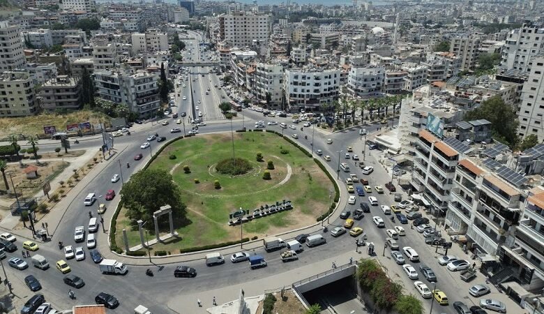 قرار لمحافظة اللاذقية بمنع تبرّج الموظفات.. يثير جدلاً بسوريا 1 قرار لمحافظة اللاذقية بمنع تبرّج الموظفات.. يثير جدلاً بسوريا