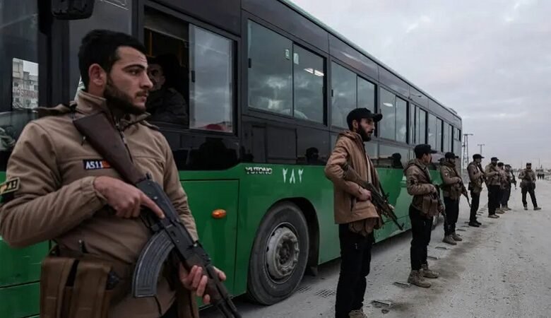 آخر دفعة من عناصر قسد تغادر حي الشيخ مقصود بحلب
