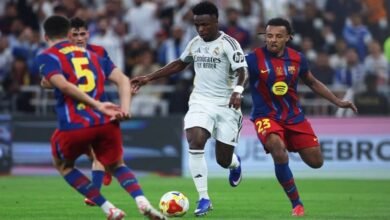 ريال مدريد أغنى أندية العالم.. وقفزة هائلة لبرشلونة 12 ريال مدريد أغنى أندية العالم.. وقفزة هائلة لبرشلونة