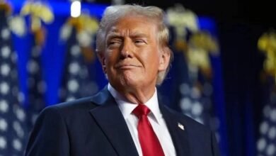 ترامب يحذر إيران من قتل المتظاهرين ويتوعد بتدخل أمريكي 12 ترامب يحذر إيران من قتل المتظاهرين ويتوعد بتدخل أمريكي