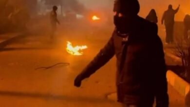 مسؤول إيراني: 2000 قتيل سقطوا خلال الاحتجاجات 14 مسؤول إيراني: 2000 قتيل سقطوا خلال الاحتجاجات