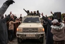 الجيش السوري يعلن فتح ممرين إنسانيين في الحسكة وكوباني 16 الجيش السوري يعلن فتح ممرين إنسانيين في الحسكة وكوباني
