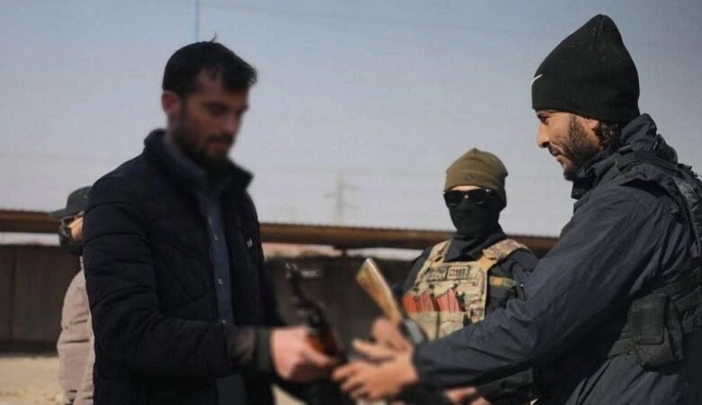 بدء تسوية أوضاع عناصر «قسد» في دير الزور 1 بدء تسوية أوضاع عناصر «قسد» في دير الزور