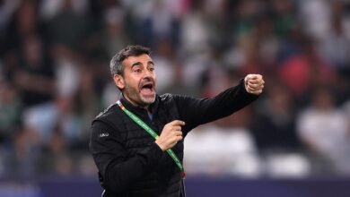 لانا يتمسك بقيادة منتخب سوريا ويرفض العروض الأفريقية 12 لانا يتمسك بقيادة منتخب سوريا ويرفض العروض الأفريقية