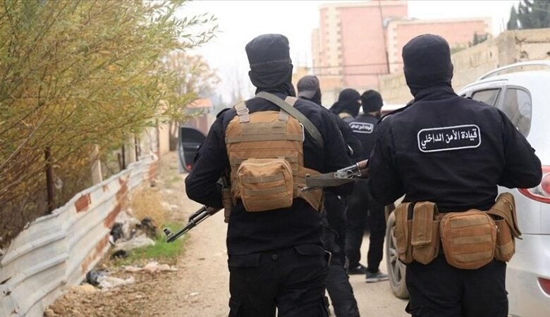 الأمن السوري يلقي القبض على مجموعة من ميليشيا "درع الساحل"