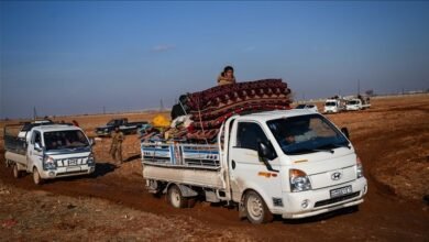خروج 27450 مدنياً من دير حافر ومسكنة رغم ضغوط قسد