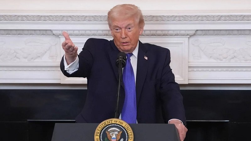 ترامب: أدرس توجيه ضربة محدودة لإيران 2 1401558