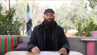  القيادي السابق أحمد العودة يسلم نفسه للسلطات السورية