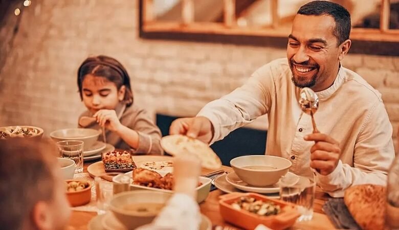 كيف تتجنب عُسر الهضم والخمول في رمضان؟ 1 كيف تتجنب عُسر الهضم والخمول في رمضان؟