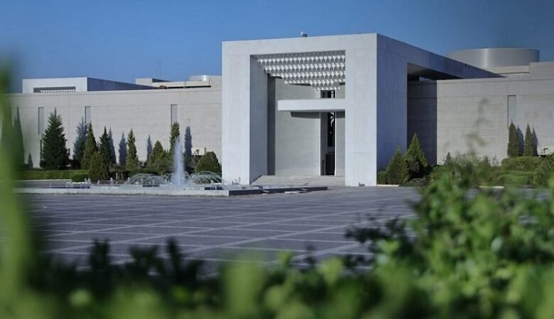 مرسوم رئاسي يمنح عفواً عاماً ويخفف المؤبد إلى 20 عاماً