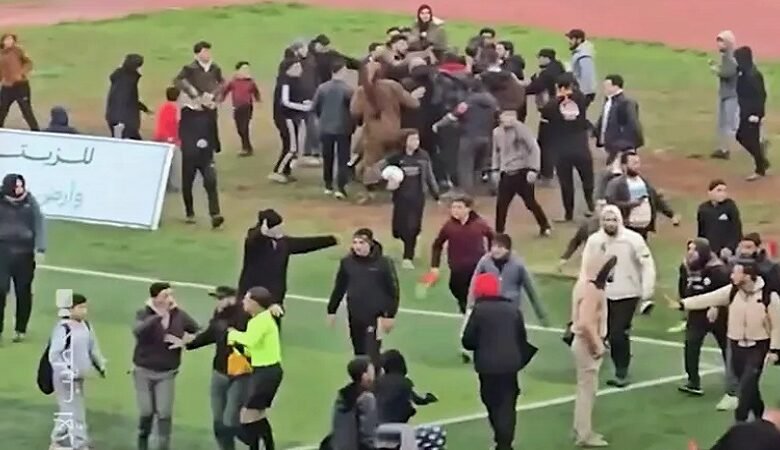 الدوري السوري.. شغب ومشجعون يعتدون على الحكم!