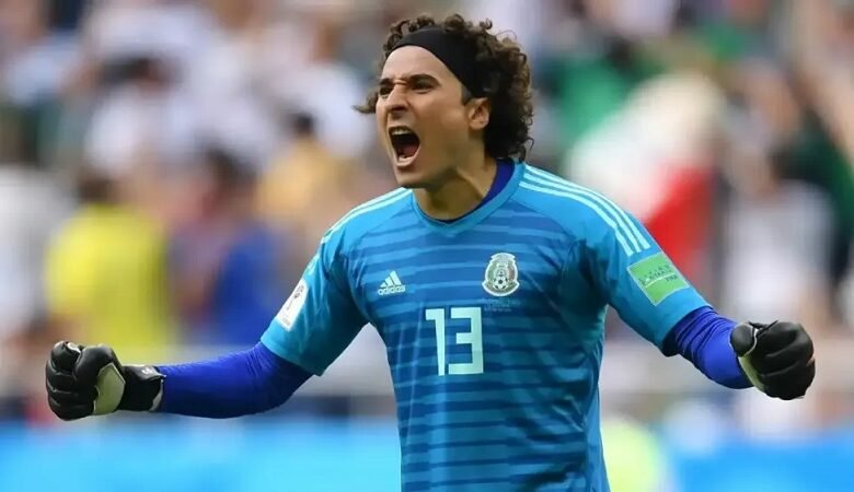 سبعة لاعبي كرة قدم يظهرون فقط في كأس العالم!