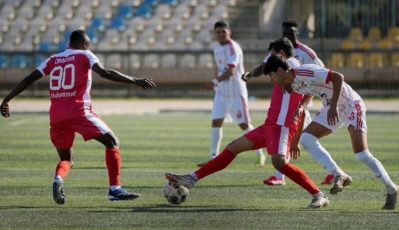 أهلي حلب يتصدر الدوري السوري بفوزه على أمية بثلاثية 1 أهلي حلب يتصدر الدوري السوري بفوزه على أمية بثلاثية