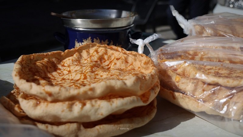 الناعم… تقليد رمضاني متجذر في ذاكرة مدينة دمشق 2 OMAR0018 scaled 1