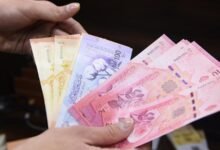 كيف يمكن تسريع انتشار العملة الجديدة في الأسواق السورية؟ 16 كيف يمكن تسريع انتشار العملة الجديدة في الأسواق السورية؟