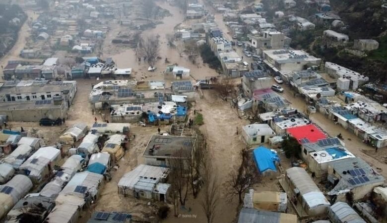 أمطار سوريا.. إجلاء 173 عائلة من 6 مخيمات بريف إدلب 1 أمطار سوريا.. إجلاء 173 عائلة من 6 مخيمات بريف إدلب
