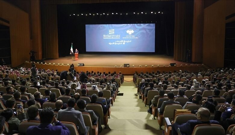 بحضور الشرع.. انطلاق حفل افتتاح معرض دمشق الدولي للكتاب 1 بحضور الشرع.. انطلاق حفل افتتاح معرض دمشق الدولي للكتاب