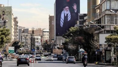 غارات متواصلة تهز طهران... والشوارع مقفرة