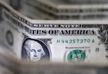 الدولار يقفز لأعلى مستوى في 3 أشهر مع تصاعد الحرب في إيران 17 الدولار يقفز لأعلى مستوى في 3 أشهر مع تصاعد الحرب في إيران