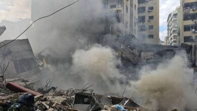 إسرائيل توسع نطاق غاراتها في لبنان.. وتتوغل في بلدة جنوبية