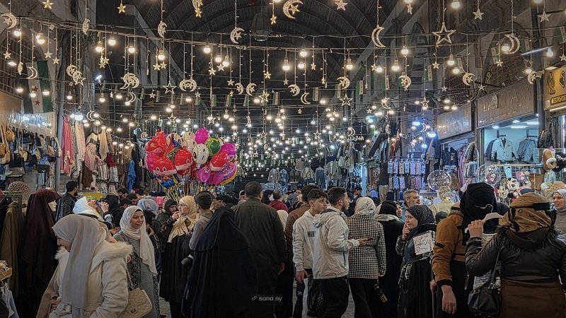 أمسيات رمضان تنعش السوق المسقوف في حمص 18 أمسيات رمضان تنعش السوق المسقوف في حمص
