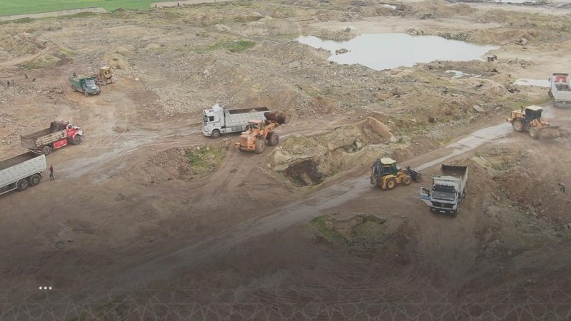 من أعمال تأهيل محطة زيزون الكهربائية في مدينة حماة السورية، 9 أبريل 2026 إكس