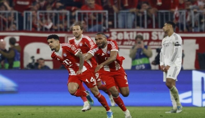 بايرن على أعتاب التتويج بلقب «البوندسليغا» بعد تعثر دورتموند 1 بايرن على أعتاب التتويج بلقب «البوندسليغا» بعد تعثر دورتموند