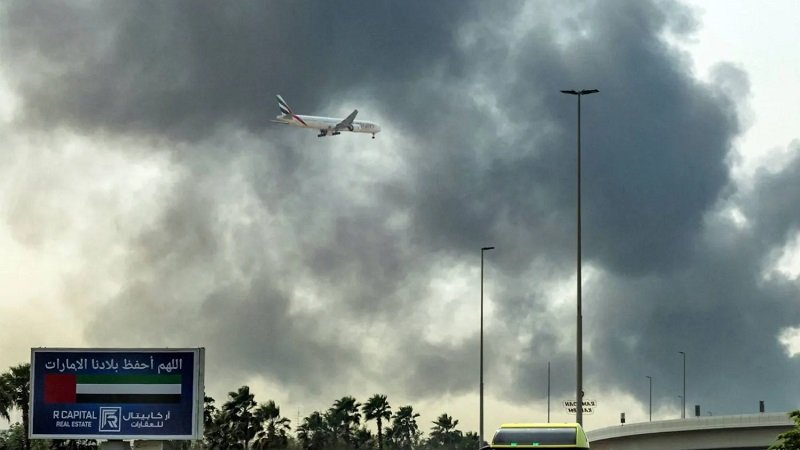 هجمات إيرانية تستهدف منشآت مدنية وسكنية في الخليج 2 1474237