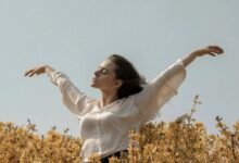 ما دور العقلية الإيجابية في تحسين الحالة الصحية؟