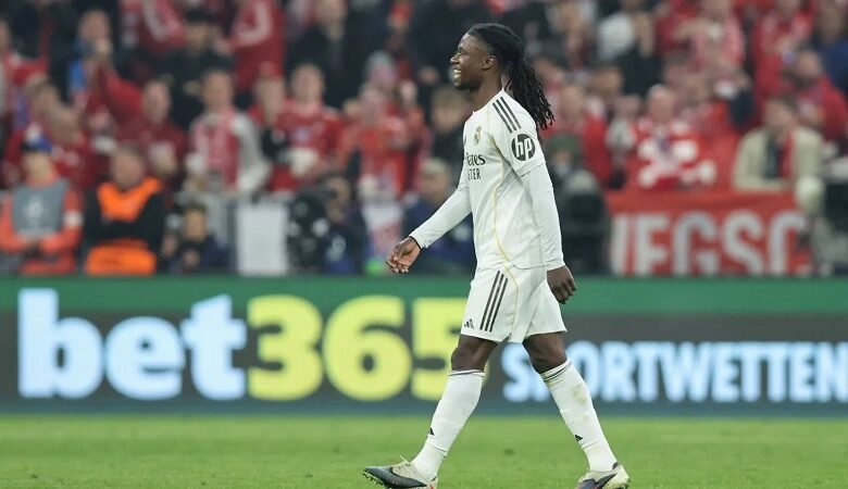 جماهير ريال مدريد تصب غضبها على كامافينغا