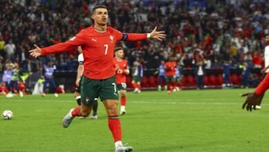يتقدمهم رونالدو.. 5 لاعبين فوق الأربعين في كأس العالم 2026 13 يتقدمهم رونالدو.. 5 لاعبين فوق الأربعين في كأس العالم 2026