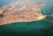 جزيرة خرج.. عصب الاقتصاد الإيراني في مرمى القصف