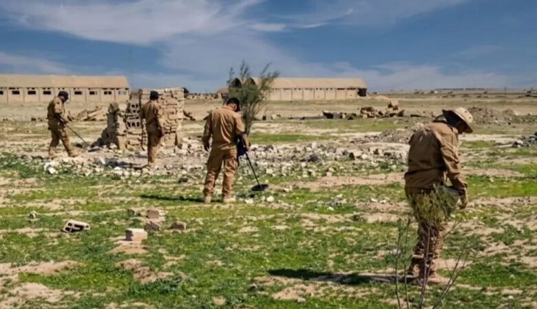 السورية للبترول تطهر محيط خط "كونوكو" من مخلفات الحرب 1 السورية للبترول تطهر محيط خط "كونوكو" من مخلفات الحرب