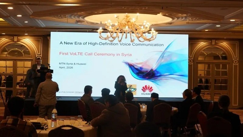 First successful voice call over 4G network