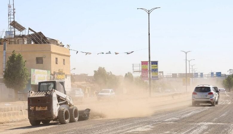 الطرقات المتهالكة في حلب.. تهديد متصاعد للسلامة المرورية 1 الطرقات المتهالكة في حلب.. تهديد متصاعد للسلامة المرورية