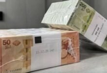 الليرة السورية مقابل الدولار.. استقرار هش أم بداية انفراج؟