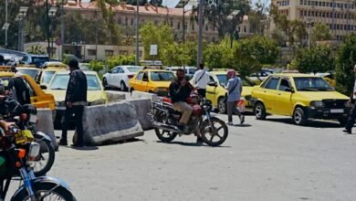 "فوضى النقل" في دمشق.. سائقو التاكسي الأصفر يطالبون بالتنظيم 14 "فوضى النقل" في دمشق.. سائقو التاكسي الأصفر يطالبون بالتنظيم