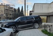 ركن السيارات على الأرصفة في حلب.. أسباب وحلول 17 ركن السيارات على الأرصفة في حلب.. أسباب وحلول