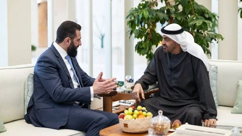 الشرع يواصل جولته الخليجية ويزور الإمارات بعد السعودية وقطر 13 الشرع يواصل جولته الخليجية ويزور الإمارات بعد السعودية وقطر