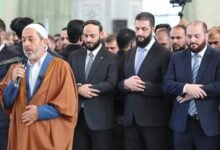 الرئيس السوري يؤدي صلاة الأضحى في حلب 16 الرئيس السوري يؤدي صلاة الأضحى في حلب