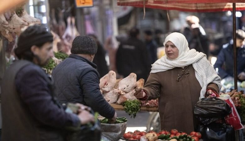 ارتفاع الأسعار يدفع السوريين لإعادة ترتيب سلم الأولويات