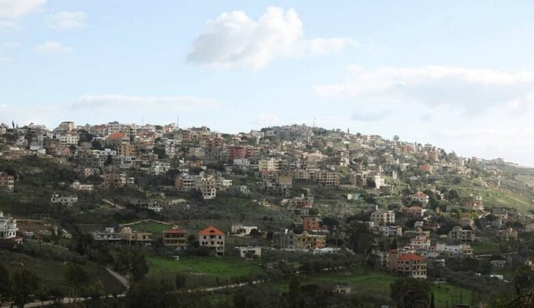 الجيش الإسرائيلي ينذر بإخلاء 12 قرية وبلدة في جنوب لبنان