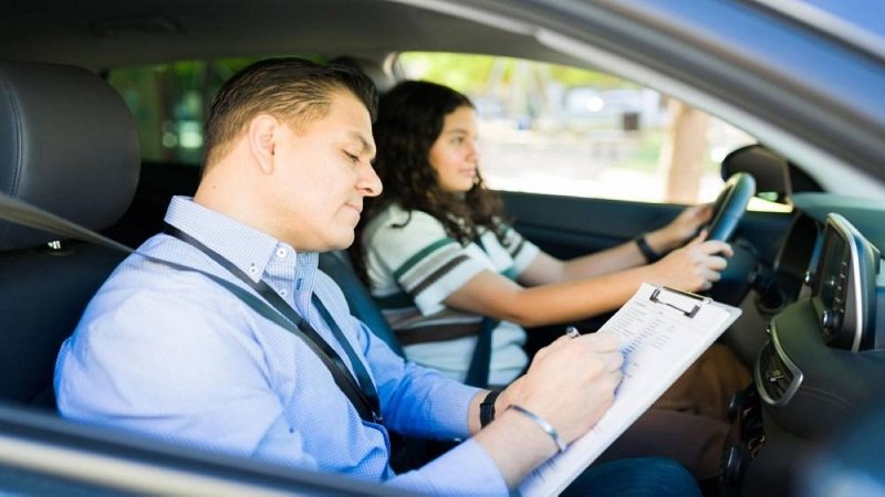 ما هو سر الرسوب في اختبار رخصة القيادة؟.. 2 5203787