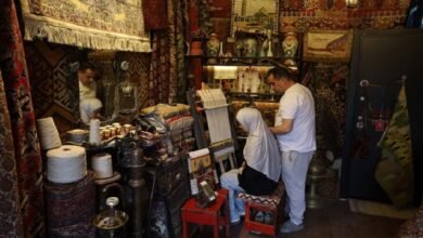 سجاد حلب اليدوي.. أنامل حرفيين تحفظ تراث الآباء والأجداد