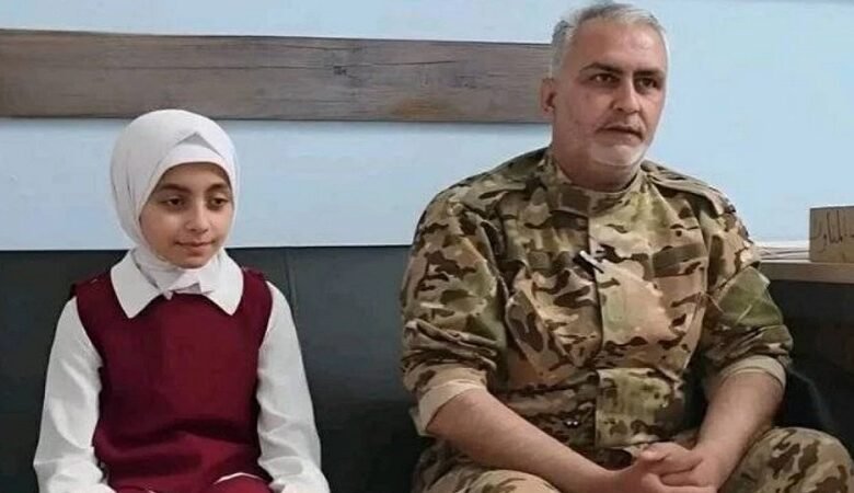 طفلة تعثر على 12 ألف دولار وتعيد المبلغ إلى صاحبه 1 طفلة تعثر على 12 ألف دولار وتعيد المبلغ إلى صاحبه
