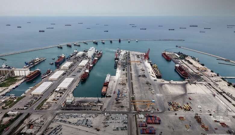298 باخرة تدخل مرفأ طرطوس خلال الربع الأول من 2026