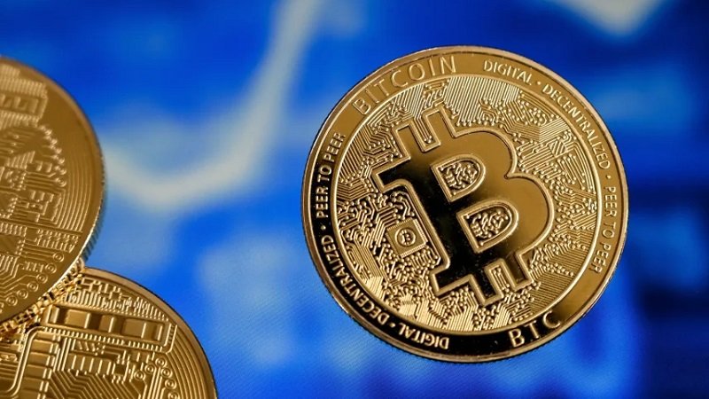 شركات بتكوين تخسر 62 مليار دولار مع استمرار الهبوط