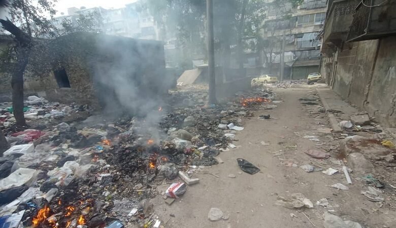 «حلب تختنق» تعيد الجدل بشأن ارتباط المؤسسات المحلية بالمركز 1 «حلب تختنق» تعيد الجدل بشأن ارتباط المؤسسات المحلية بالمركز